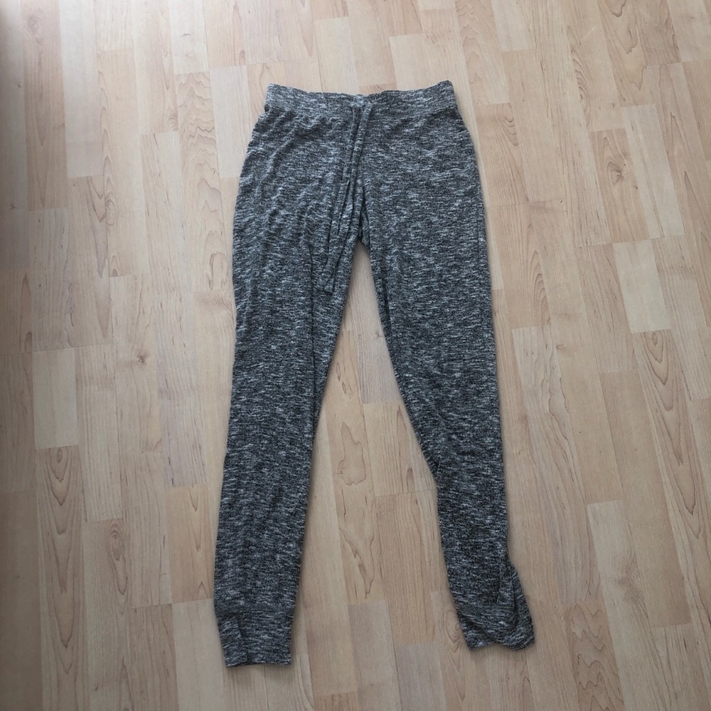 Grey speckled sweat pants!